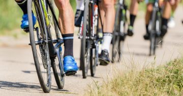 Tipy na víkend 14.-15. června 2025: Závody na kole, gejzír hudby i řev motorek