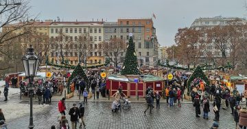 Vánoční trhy v Praze 2025: Odzkoušené tipy, kde nasát nejlepší atmosféru
