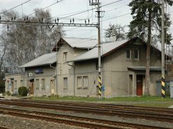 Staniční budova v roce 2011